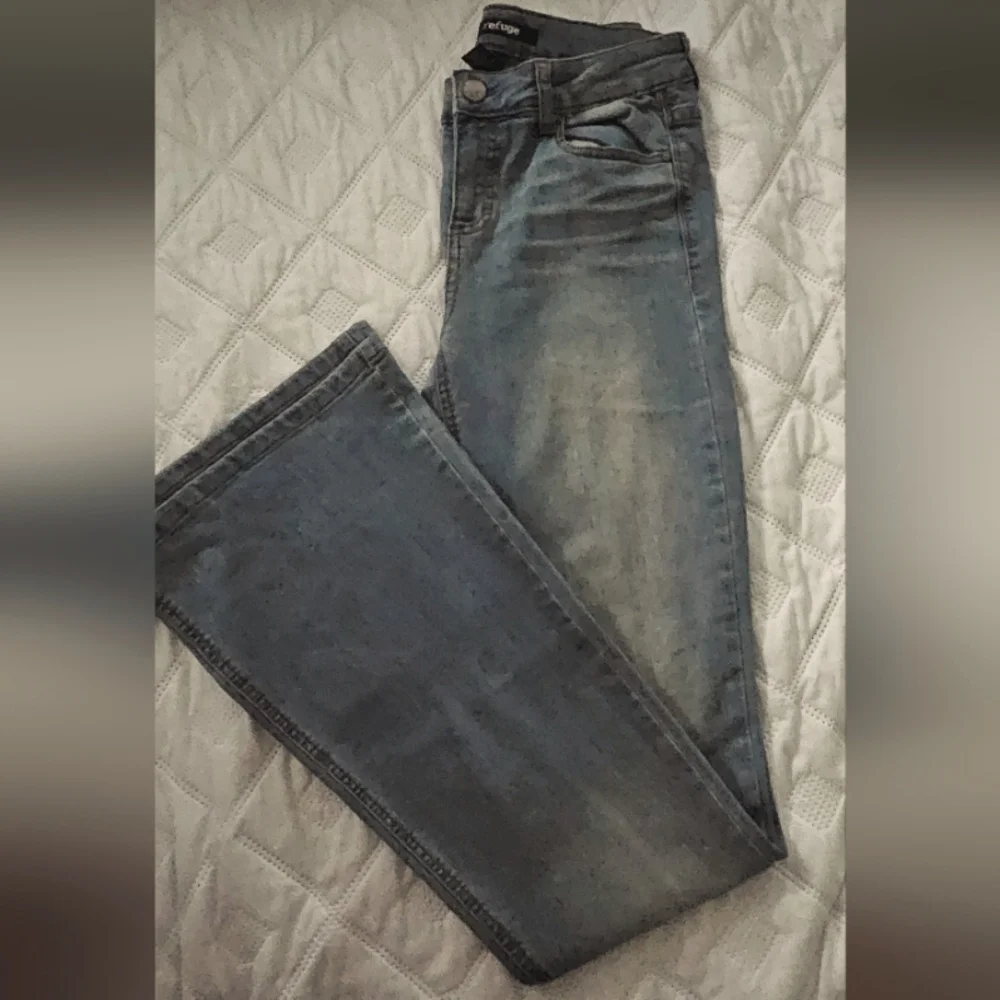 🌟Classic Y2k Style Womens Blue Flared Vintage Jeans Size 4🌟